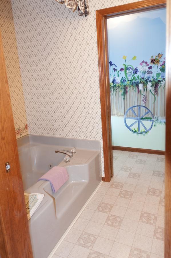 Locust Brook Lodge Butler Ngoại thất bức ảnh